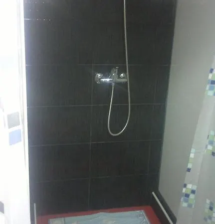 بيت شباب Havana *